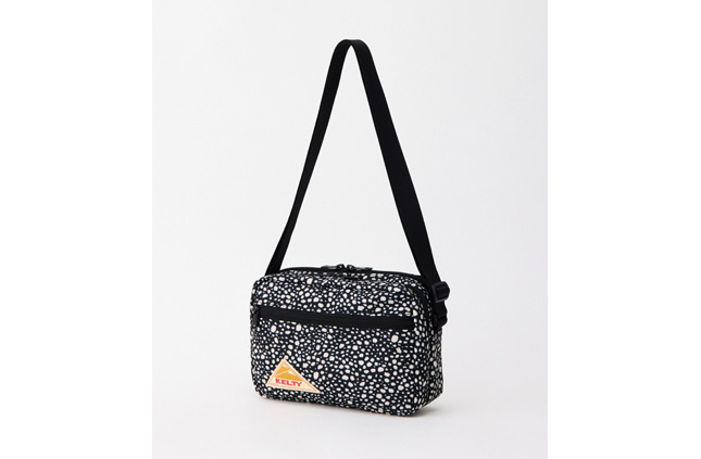 KT_3259270926_ES RECTANGLE ZIP SHOULDER S_Black Dal_1.jpg