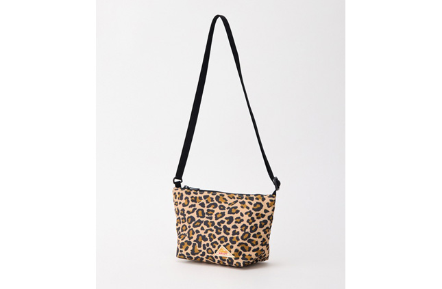 KT_3259271326_ES MINI USUAL POUCH_Gold Leo_1.jpg