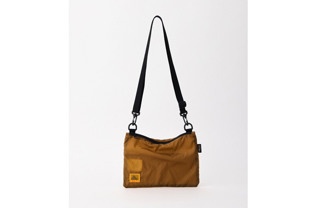 KT_3259271926_AIRY FLAT POUCH S_Beige_1.jpg