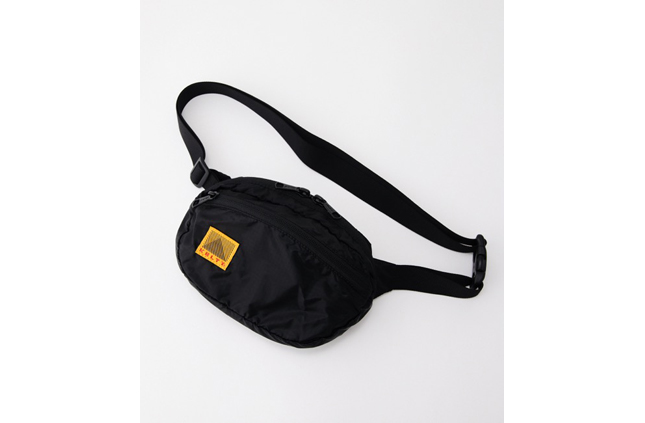 KT_3259272026_AIRY OVAL FANNY_Black_1.jpg